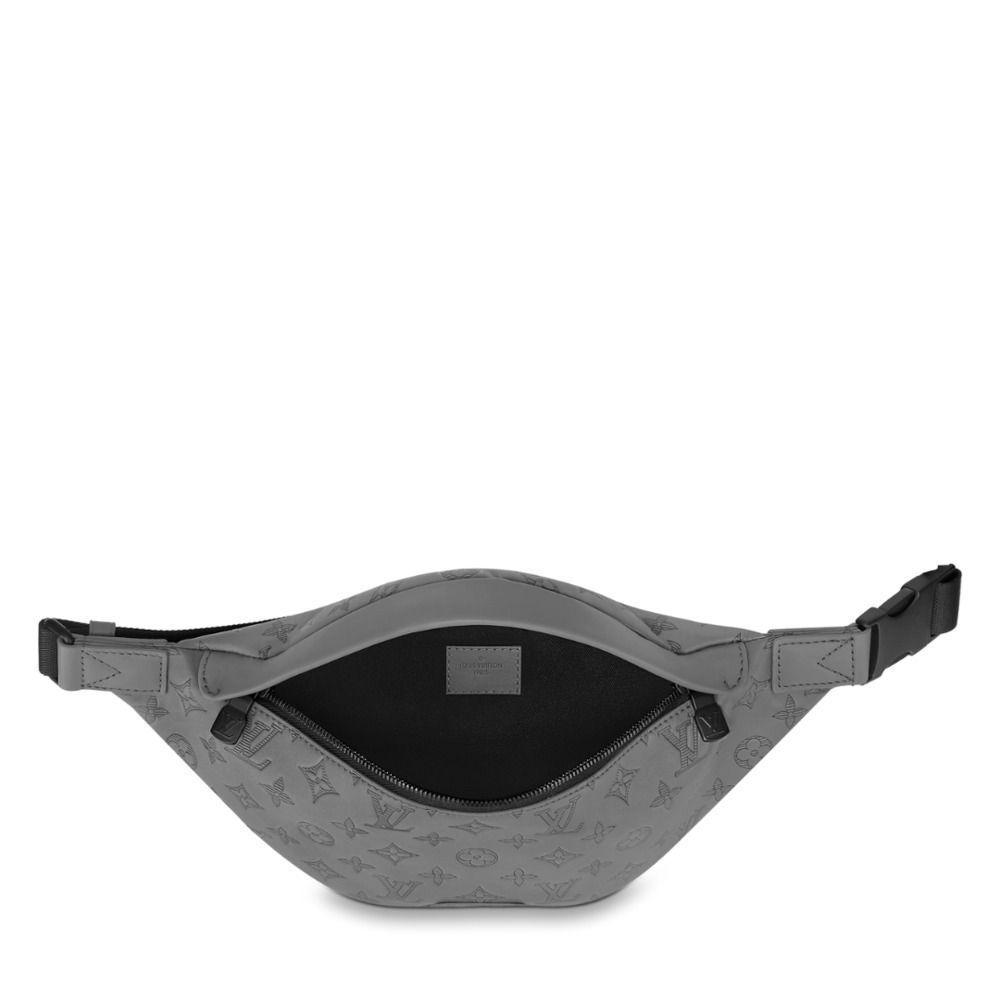 Louis Vuitton Discovery Bumbag View 3